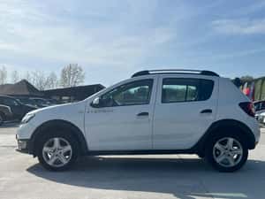 Dacia Sandero Manuală 90 HP Benzină — miniatura 6