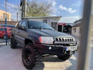 Grand Cherokee autoutilitara 4 locuri — miniatura 5