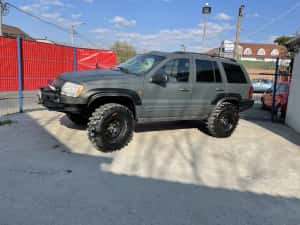 Grand Cherokee autoutilitara 4 locuri — miniatura 9