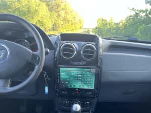 Vand Dacia Duster an 2016 — miniatura 8