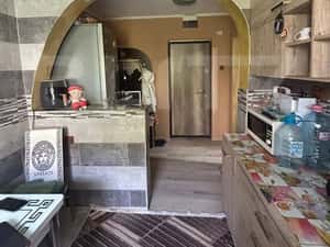 Apartament 2 camere, renovat, mobilat si gata de mutare — miniatura 3