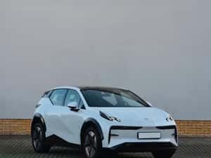 Zeekr Hatchback electric second-hand, 2025, 35.800 EUR — miniatura 1