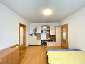 Apartament 2 camere, zona Astra — miniatura 1