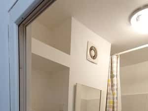 Garsonieră de închiriat, Tractorul (Coresi) — miniatura 6