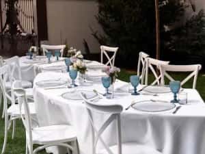 Mobilier premium pentru evenimente – închiriem scaune lemn, mese și veselă elegantă — miniatura 8