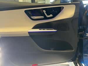 Mercedes-Benz GLC 220 - 2025 — miniatura 6