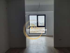 Ansamblu modern 15min de metrou Teclu Ikea Titan Investitie — miniatura 3