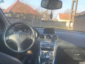 Peugeot 308 /Cutie  Manuala/ Panorama / Partial Piele / Navi / JBL — miniatura 5