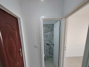 Vând garsonieră renovata complet în Timișoara în Calea Aradului — miniatura 4