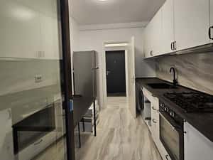 Apartament cu 2 camere de vanzare. Moon Reflexes. Loc de parcare