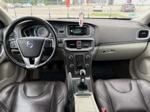Volvo V40 • An 2014 • 2.0 Diesel 190cp • Camera marsarier • — miniatura 5
