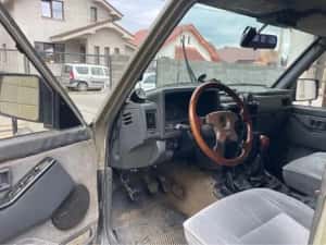 Nissan Patrol Y60 SLX Vand sau Schimb — miniatura 3