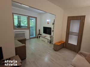 Apartament 2 camere complet renovat, Podu Roș – 53 mp, etaj 1/10 — miniatura 3