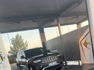 Jeep grand cherokee summit  Aștept oferte