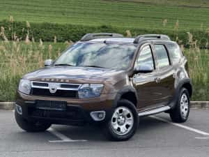 Dacia Duster ~ 4x4 ~ 2011 ~ Benzina ~ Top — miniatura 2