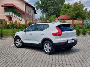 VOLVO XC40 2.0D3 150cp E6 Automat *2021* KINETIC Model / Intretinut — miniatura 3