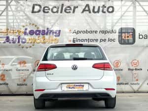 Volkswagen Golf Manuală 115 HP Benzină — miniatura 4