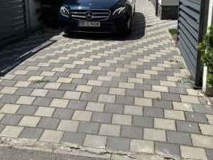 E 200 -105.000 km — miniatura 10
