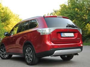Mitsubishi Outlander — miniatura 3