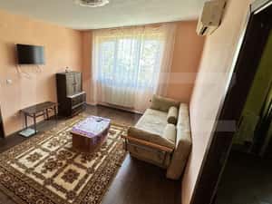Apartament 3 camere ZONĂ ULTRACENTRALĂ +LOC DE PARCARE — miniatura 1