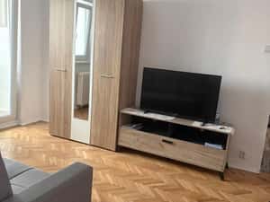 Inchiriez apartament 3 camere, decomandat -zona Vlaicu — miniatura 3