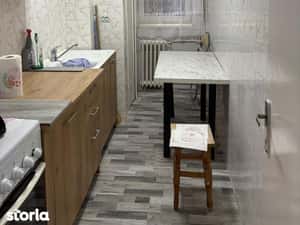 Inchiriez apartament 3 camere, decomandat -zona Vlaicu — miniatura 6