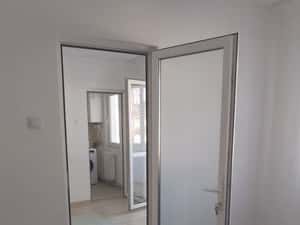 Inchiriez apartament 2 camere — miniatura 3