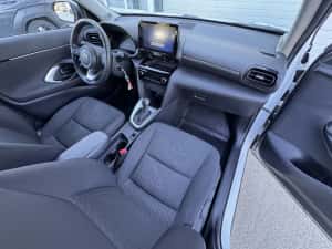 Toyota Yaris Cross 1.5Hybrid 2024 usor avariat — miniatura 5