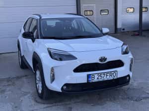 Toyota Yaris Cross 1.5Hybrid 2024 usor avariat — miniatura 7