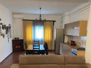 Calea Victoriei renovat, langa Biserica Alba