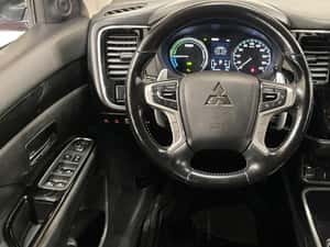Mitsubishi Outlander - 16.290 EUR, 2018, hibrid — miniatura 6