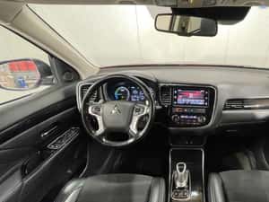 Mitsubishi Outlander - 16.290 EUR, 2018, hibrid — miniatura 7