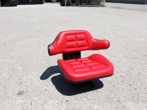 Scaun Tractor U445 Nou cu triplu reglaj si Amortizor Garantie AgroMir — miniatura 1