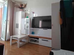 apartament 3 camere de vanzare — miniatura 2