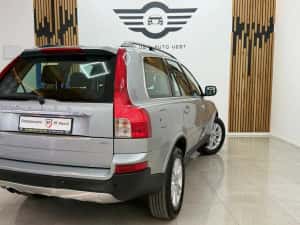 ** Volvo XC90 ** — miniatura 4