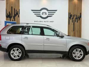 ** Volvo XC90 ** — miniatura 7