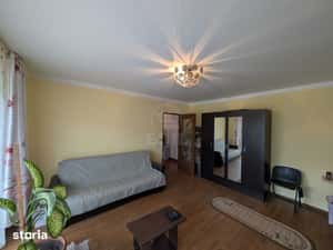 Garsonieră de vânzare cu balcon și bucătărie separată — miniatura 4