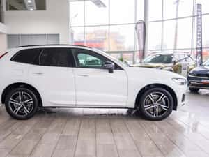 Volvo XC40 2019, 190 CP, semi-automată, 161.819 km — miniatura 5