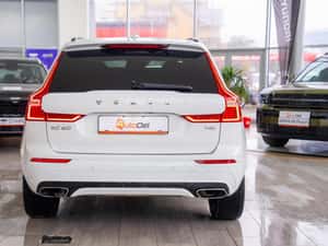 Volvo XC40 2019, 190 CP, semi-automată, 161.819 km — miniatura 7