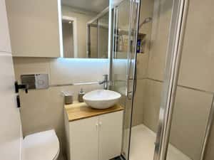 Apartament cu 2 camere perfect mobilat / Direct proprietar — miniatura 1