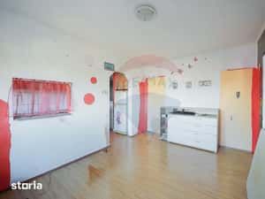 Apartament cu 2 Camere de Vânzare, zona Horea — miniatura 6