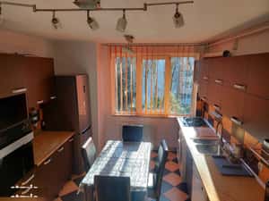 Se ofera spre inchiriere apartament 2 camere zona Tudor — miniatura 1