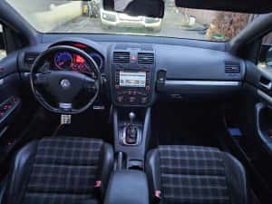 Vw Golf GTI edition 30 motor CDL — miniatura 5
