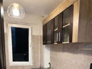 Persoana Fizica inchiriez Ap 2 Camere Podul Ros — miniatura 4