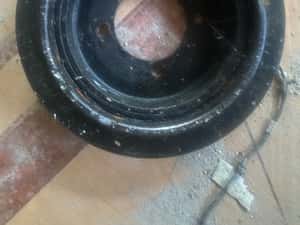 3 Roți și o fulie motor Opel Astra H an 2008 — miniatura 3