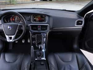 Volvo V40 - 2.0D // R-Design — miniatura 4