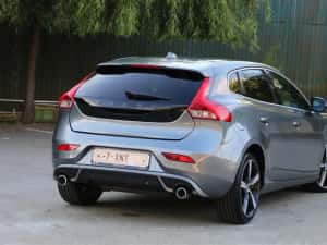 Volvo V40 - 2.0D // R-Design — miniatura 9