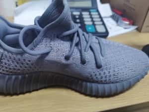 Adidas yeezy boost 350 v2 — miniatura 2