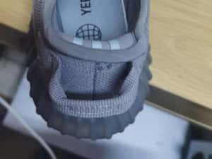 Adidas yeezy boost 350 v2 — miniatura 6