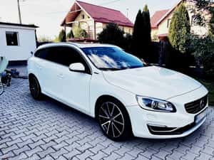 Volvo V60 2014 Plug-in Hybrid, 300.000 km, 9.200 EUR
